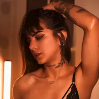 P U R P L E M A R I A (maria-19)