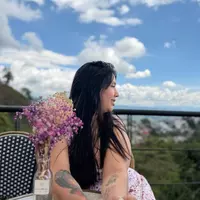 Emma (emmajohnss)