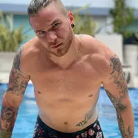 HotKingAndQueen (hotkingandqueen1)