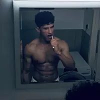 Enzo Arryo (enzoaryo)