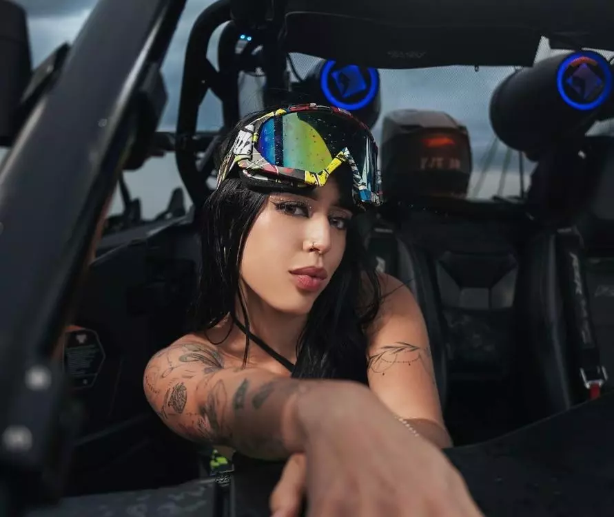 zoee-jackson profile