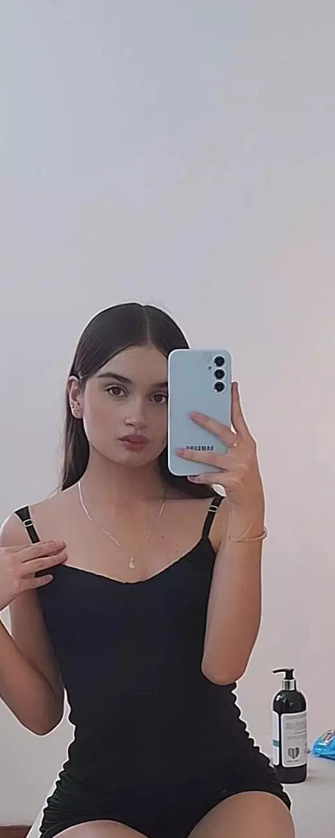 stefania-ross profile