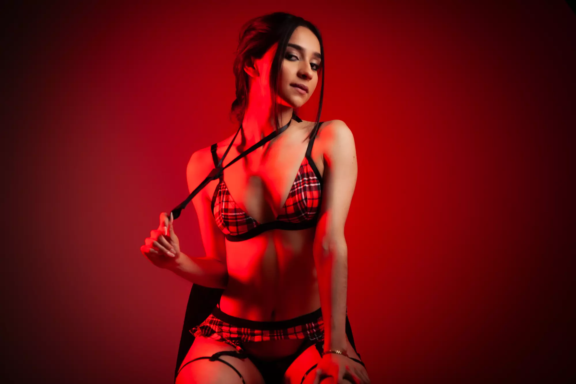 violet-thomson profile