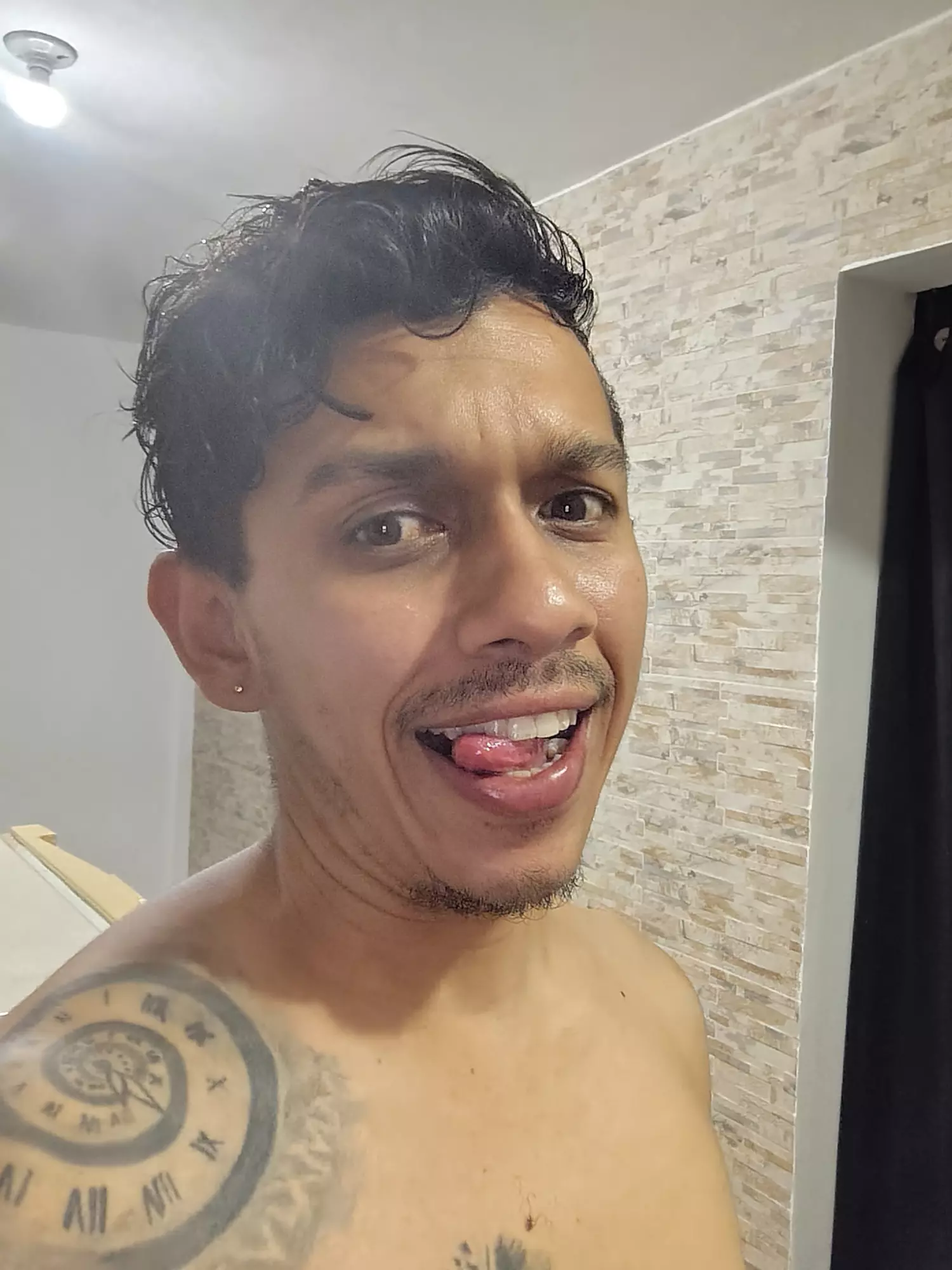 mikee37 profile