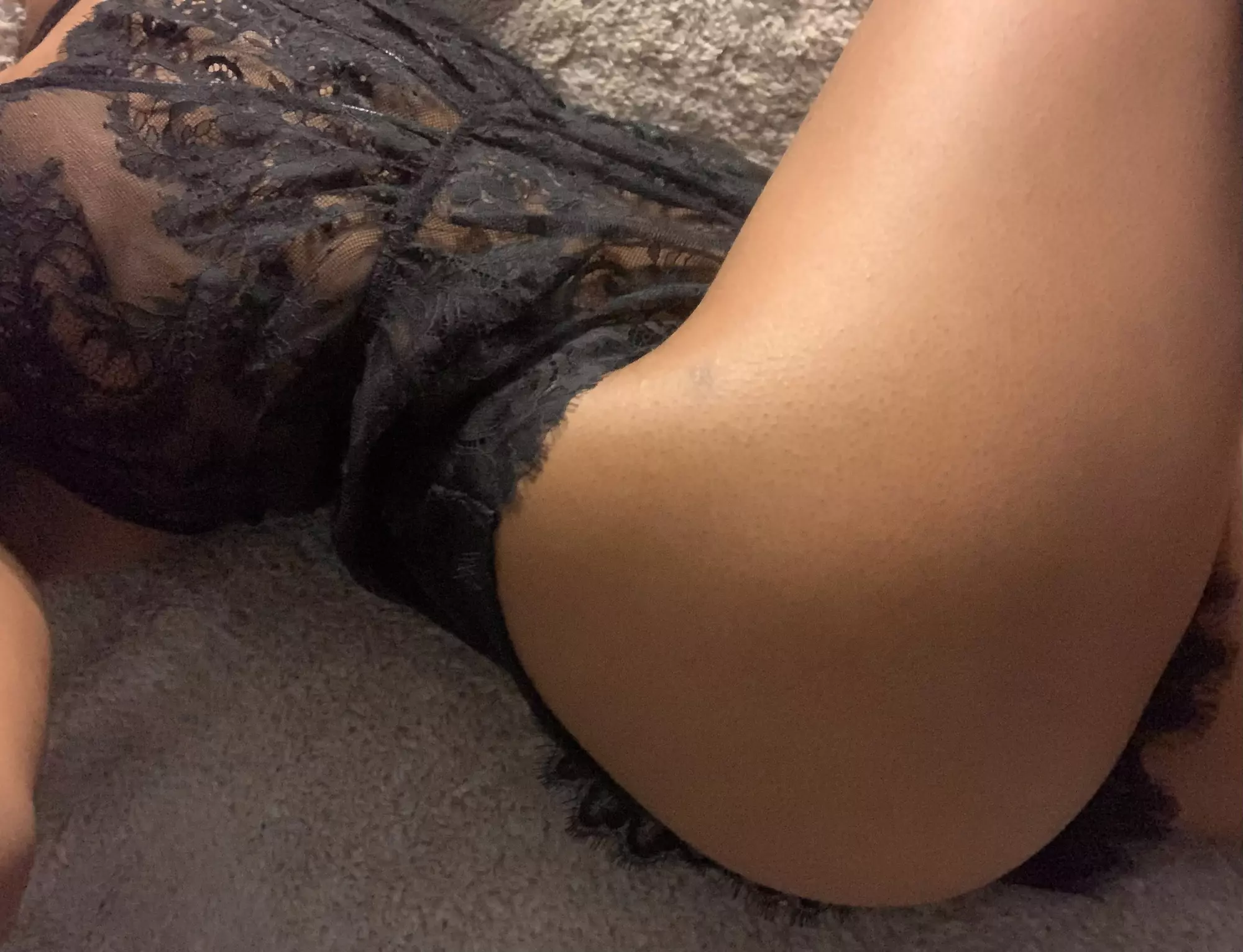 littleniaof profile