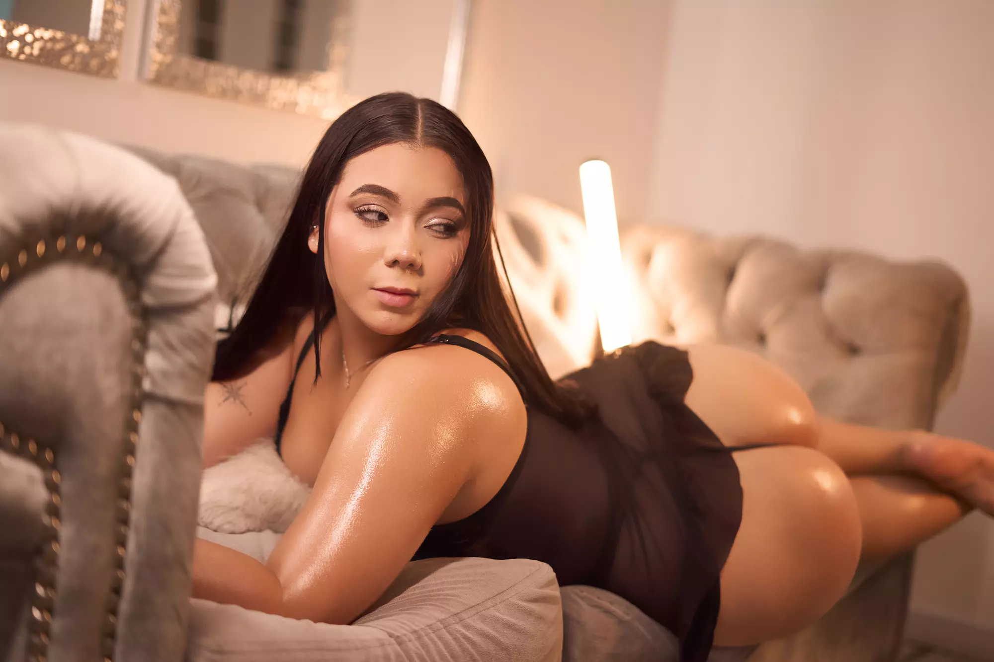 ninavega profile