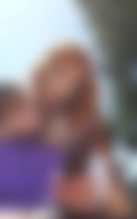 💥BUSTED!💥   jerkin on the patio....  Uh Oh!  here she comes! by camsoda