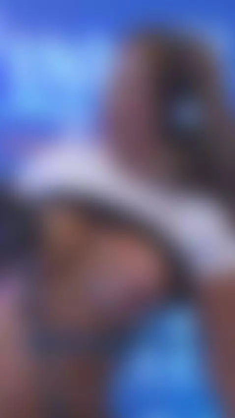 MILF atrevida pidiendo la FUCK machine a máxima potencia 🥵😈
... by juanbustos