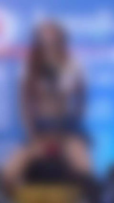 The horny girl is feeling extremely pleasure! 🥵😈
#juanbustos... by juanbustos