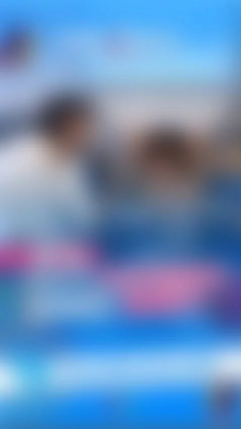 She is shivering and weet 💦💦 by juanbustos