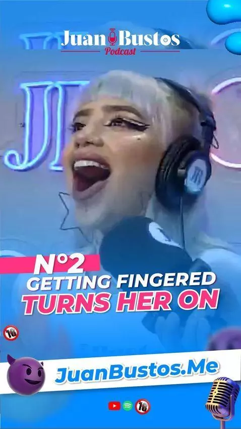 Getting Fingered turns her on 🔥🔥 by juanbustos