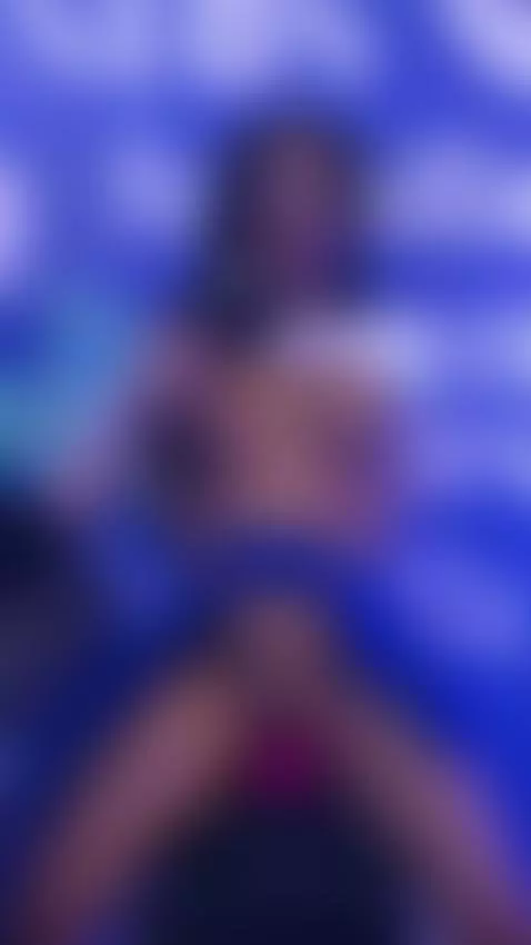 @viioletlover 💦😏🔥 by juanbustos