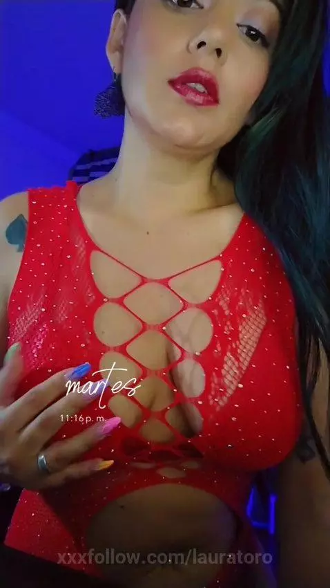 go follow me 🔥 by lauratoro