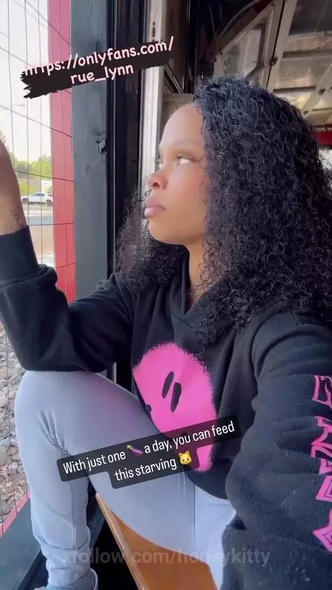 Would you help⁉️🍆🐱 big and small donations are welcome🤪 by honeykitty