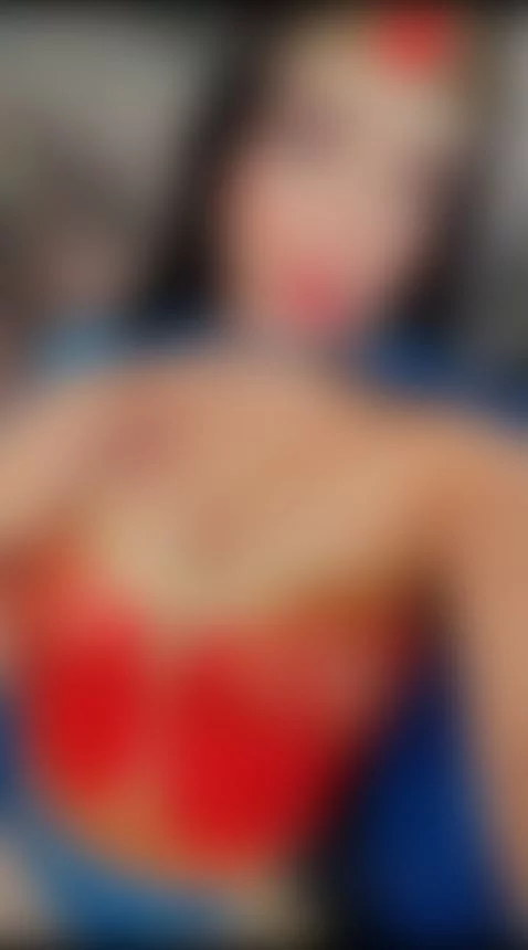 Wonder woman wants to ride your cock of justice by julietawild