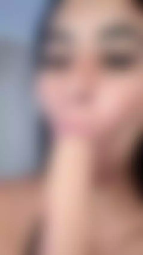 ready to swallow all your cum by keyriss