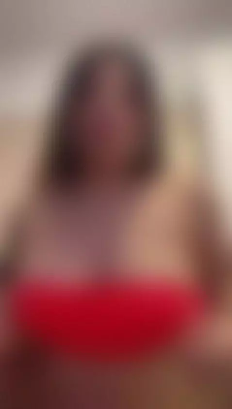 Hi guys, I'm online and I want to wish you a great day with ... by jaydedanne