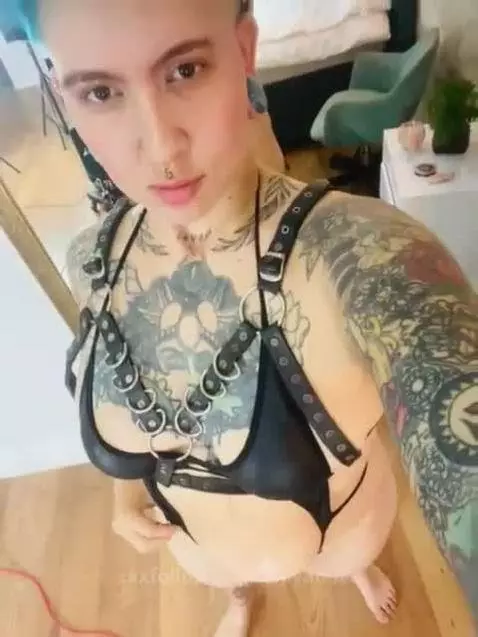 lets enjoy , i'm back by amyhouse