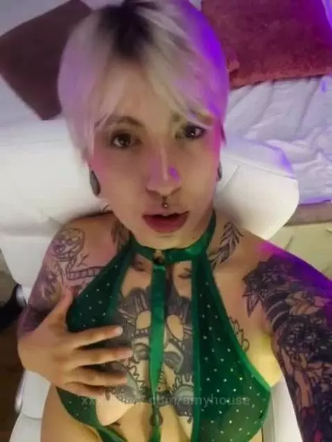 Destroy my pussy with FUCK MACHINE ON! 🔴 control me 💦💦 Cream... by amyhouse