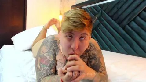 Do you want to come and put your COCK here?🍆💦🙊 by amyhouse