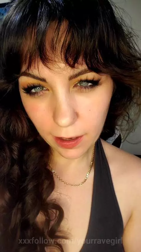 why you doing that :P by yourravegirl