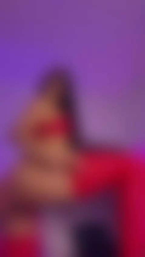 Red like a hell 😈🔥 by maloricallum