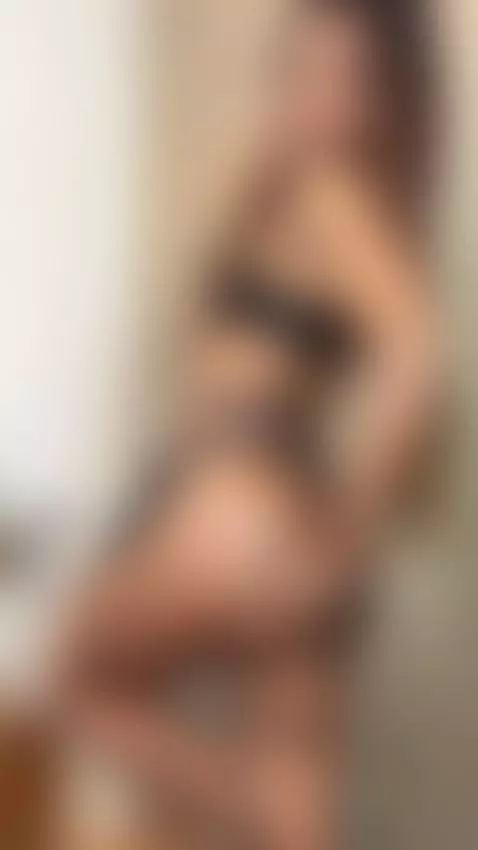 My body speaks louder than words... can you hear it? by cassandraray