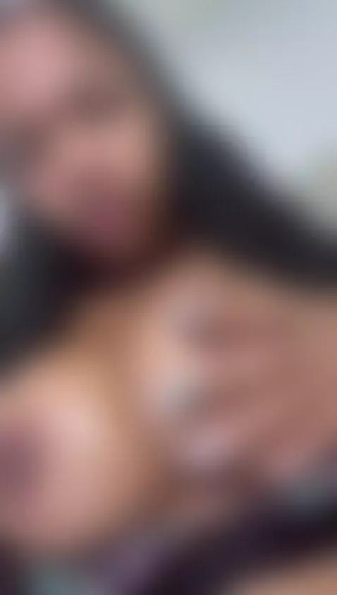 What tit would you like to suck first or right hehe? 😈 by sexyebonyvip