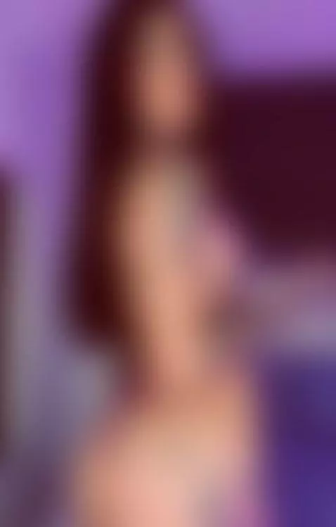 I'm alone, eager... and waiting for you to come into my room... by sophiebatory