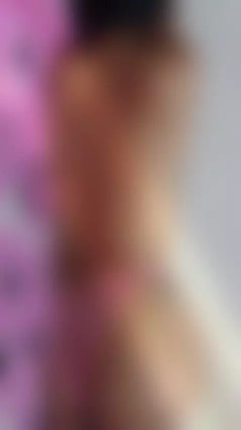 my body... my big ass
im skinny but horny by mikeandmaite