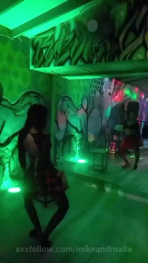 i love dance
disco ( maybe naked) by mikeandmaite