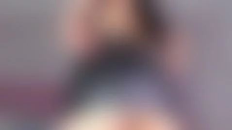 Happy weekend honey, do you end up on my tits?😈 by malalaamelie