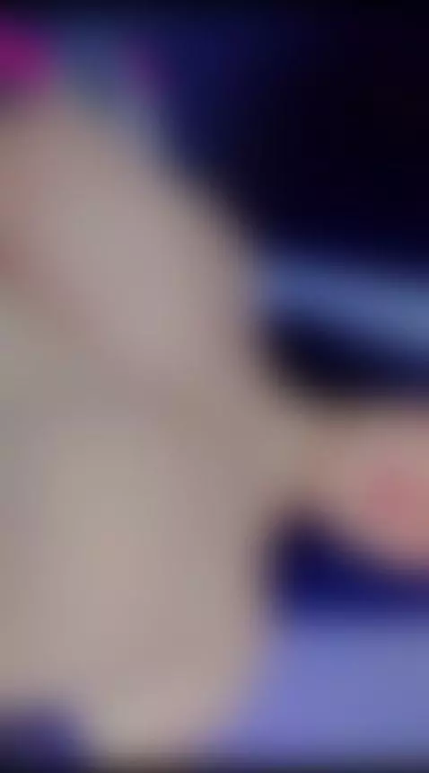 Do you want to see me have an orgasm? my pussy vibrates non-... by malalaamelie