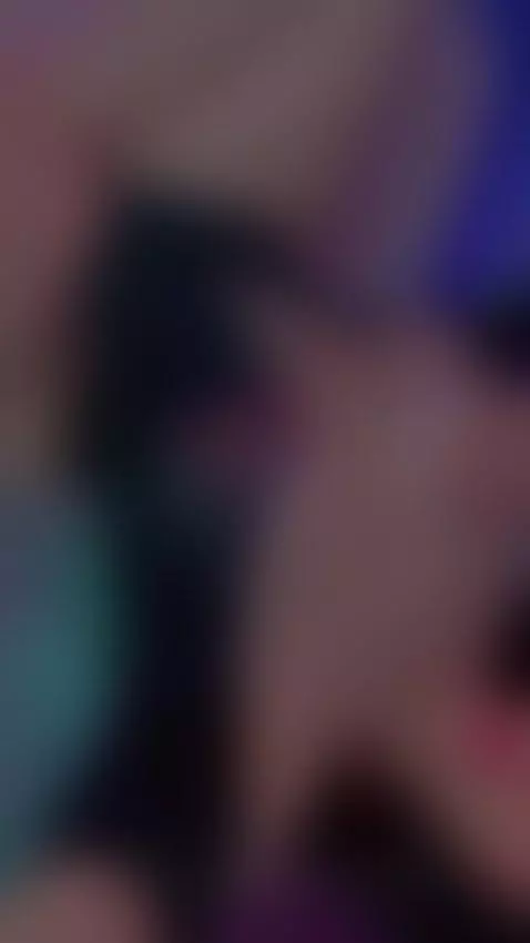 You want to feel every part of the walls of my vagina on you... by malalaamelie