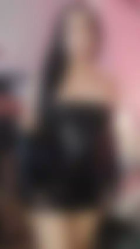 You like what you see? 😈 by bellarefaeli