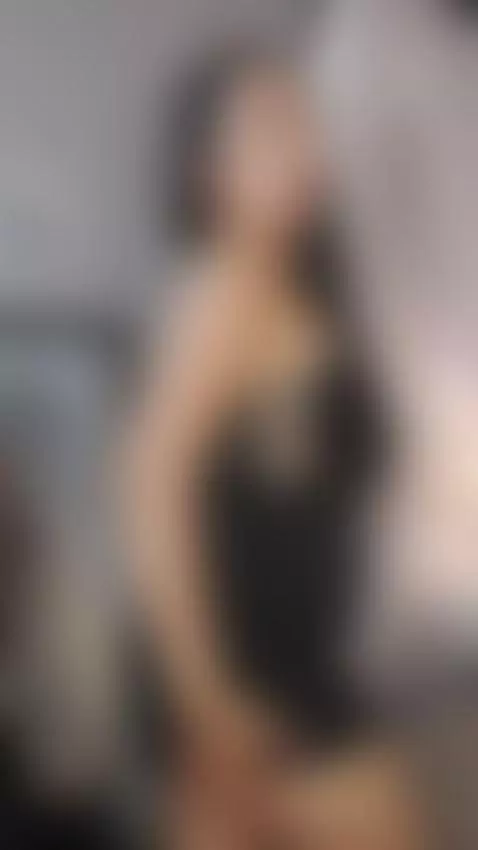 I'm online by bellarefaeli