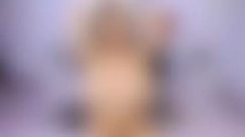 Bouncing tits, sucking and my ass. What else do you want? 🤤🔥 by maluqueen