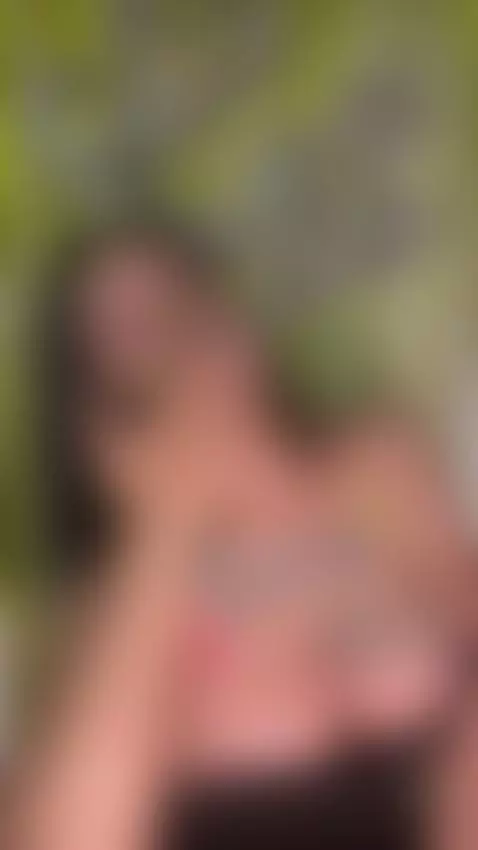 🎆🎇🍾May this new year 2025 be full of good news and much pros... by maluqueen