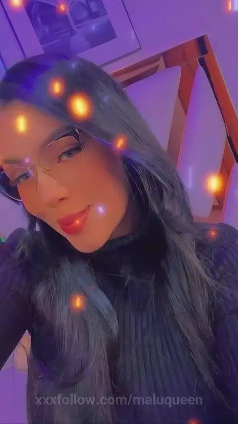 Will I be the girl of your desires and fantasies? 🥰😈 by maluqueen