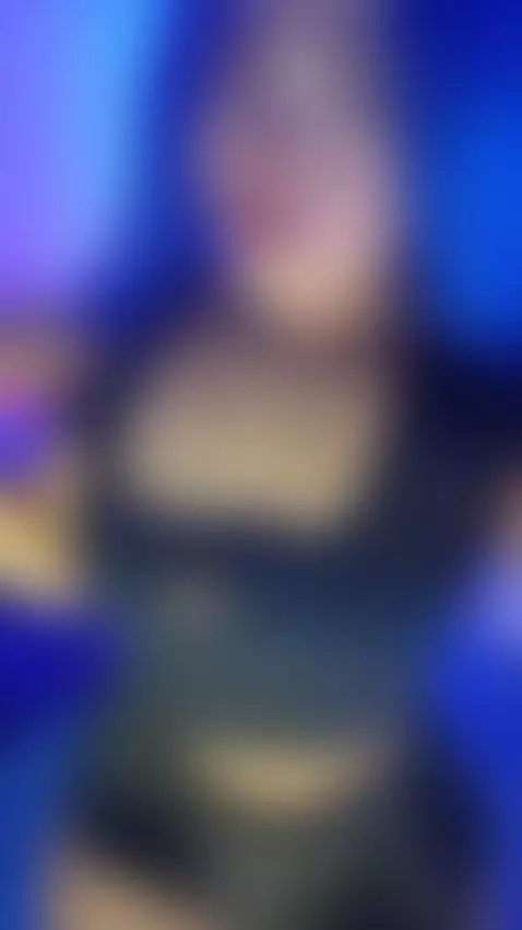 Online by khloesmalls