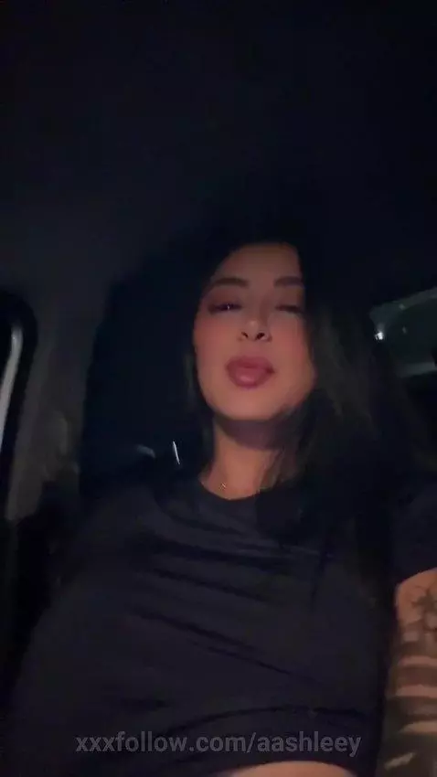 Aunque sea por fotos?😏 by aashleey