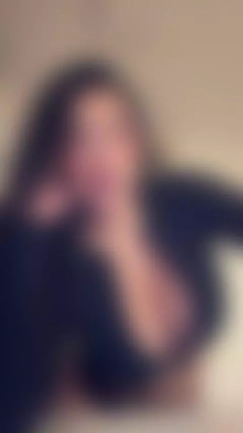 Estoy online, ven🙂‍↔️🥵 by aashleey