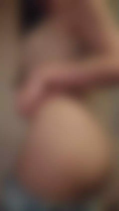 like and say hi to my big ass 🍑 by paulinadelatorre