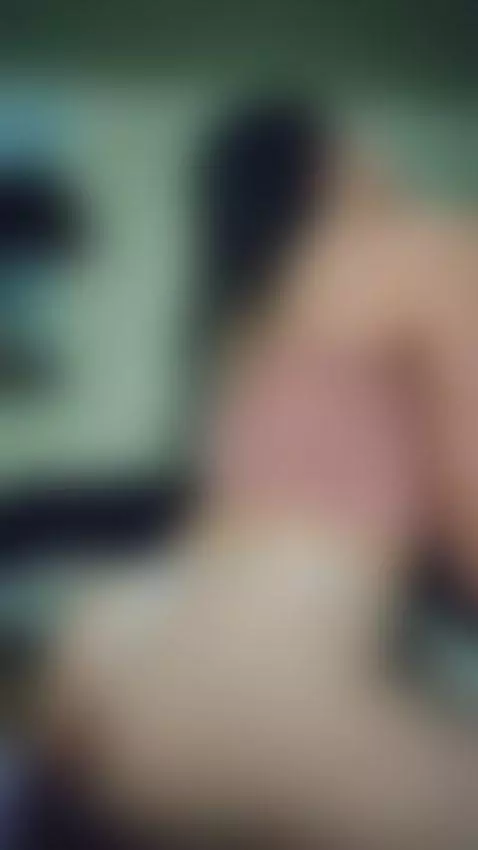 say hi and shake it by paulinadelatorre