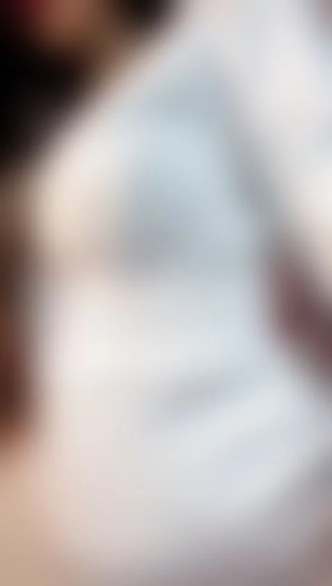 Never lose the smile, nor the sensuality 😏 by alexawhittee