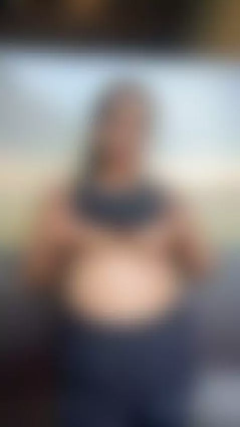 The gym bathroom is giving me good vibes to start doing more... by tefavega