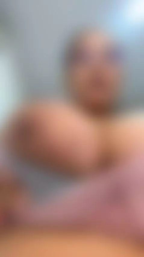 Come see my huge tits by tefavega