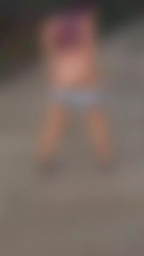 Look at that big ass in the middle of the road, I hope I fin... by kendraharper