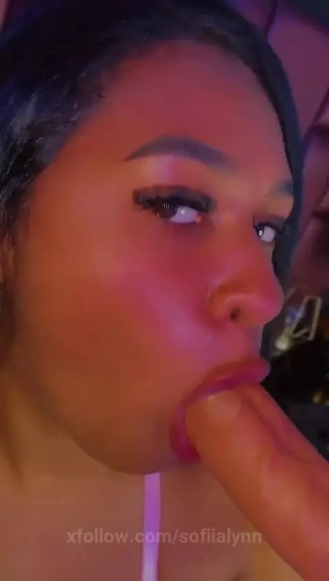 a blowjob in the morning feels good by sofiialynn