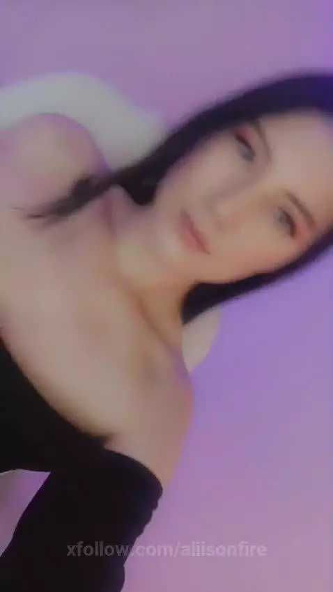 Come see under my dress 😈🥵 by aliisonfire